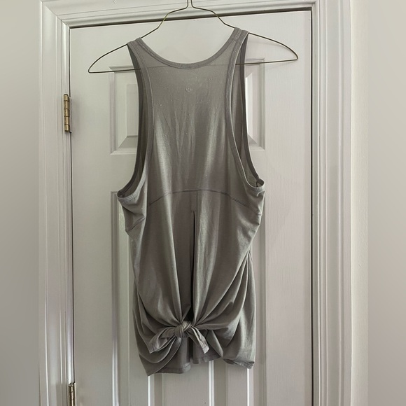 Lululemon tank - Picture 3 of 3